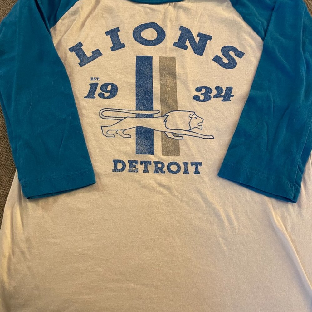 Detroit Lions Blue White Baseball 3/4 Sleeve Shirt XS LIKE NEW!